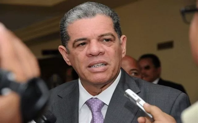 Amarante Baret rechaza reforma fiscal y pide reducir el gasto corriente