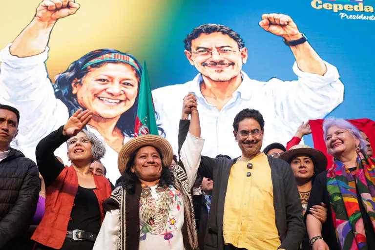Desafío Político: La Izquierda de Iván Cepeda Obligada a Remontar para Salvar el Proyecto Progresista en Colombia