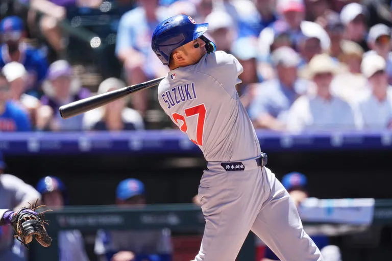 Despertar Ofensivo: Suzuki y Bregman Lideran la Aplastante Victoria de los Cachorros sobre los Rockies