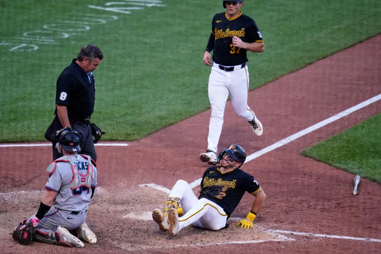 Final Insólito: Spencer Horwitz Recibe Pelotazo con Bases Llenas y los Piratas Vencen 3-2 a los Marlins