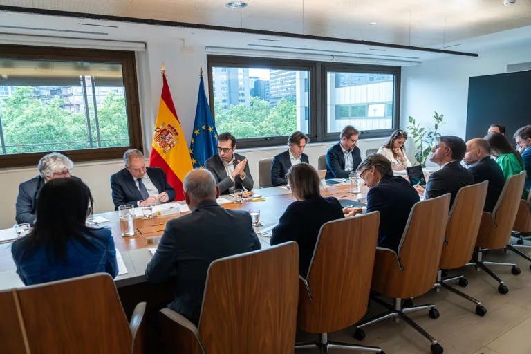 Gobierno prepara decreto urgente: Nuevas ayudas para enfrentar el impacto económico por la crisis en Irán