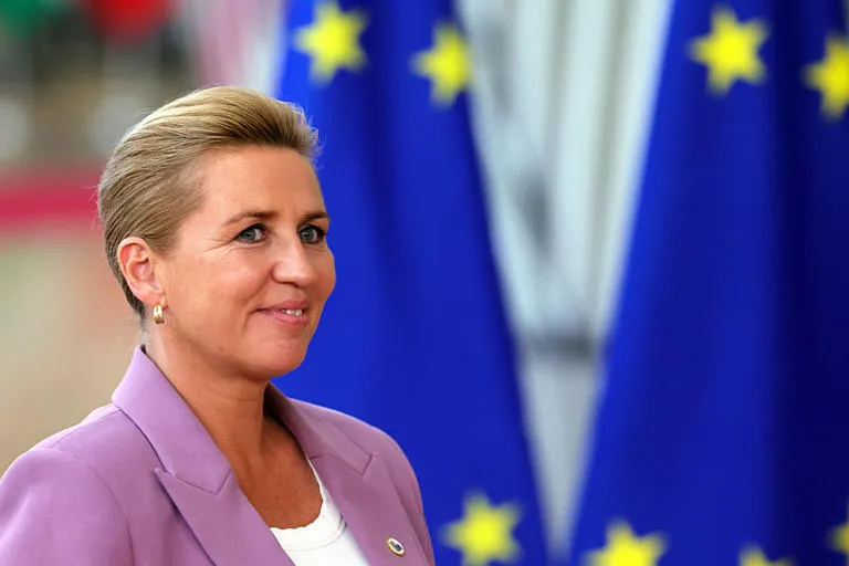 Fricción interna: Diecinueve líderes de la UE presionan por centros de retorno de migrantes fuera del bloque