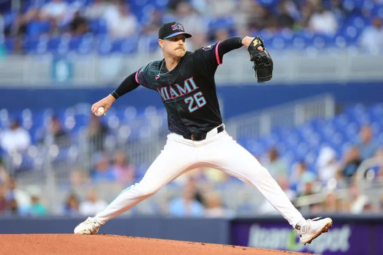 Golpe a la Rotación: Los Marlins Pierden a Otro Abridor que Ingresa a la Lista de Lesionados