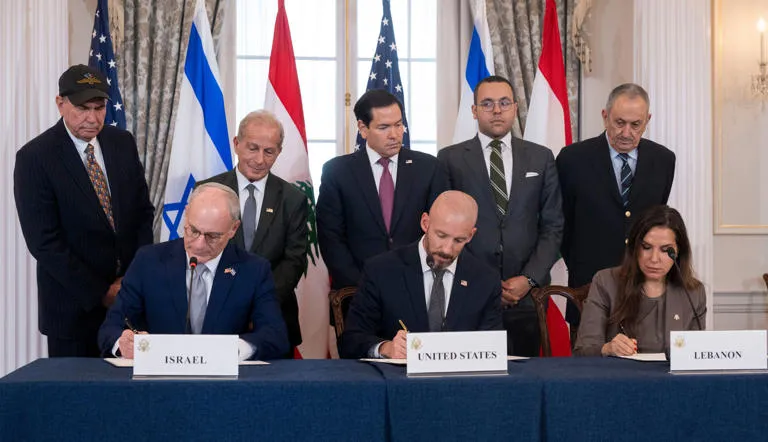 Israel y Líbano firman acuerdo marco con mediación de EE. UU. hacia la paz