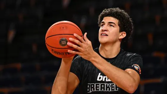 Karim López, a un paso de hacer historia como el primer mexicano elegido en la primera ronda del Draft NBA