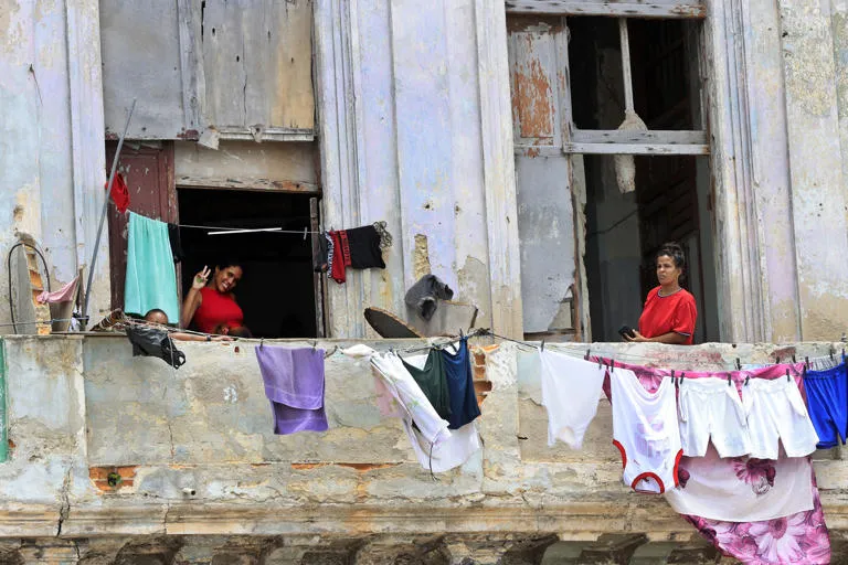 Encrucijada Cubana: La Isla se Debate entre el Escepticismo y la Esperanza tras el Anuncio de Nuevas Reformas