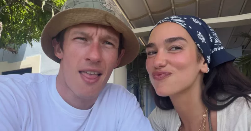 Dua Lipa y Callum Turner convierten su luna de miel en una 'road movie' en Italia, tras su boda en Sicilia