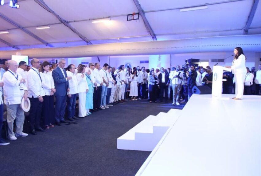 Lía Díaz llama a fortalecer la unidad y dejar de lado el ego durante reunión del Comité Nacional del PRM