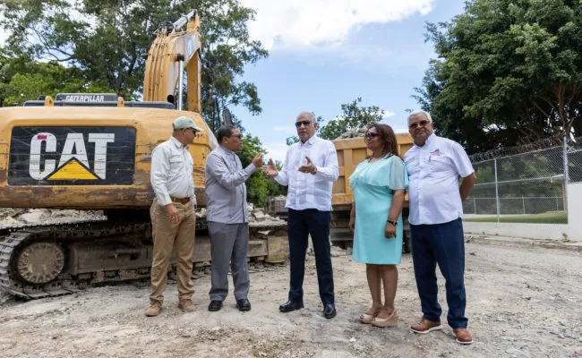 Ministro Bautista deja iniciados los trabajos de construcción del Jardín Botánico de La Maguana; gobierno apuesta a impulsar el desarrollo ambiental y sostenible de la provincia San Juan