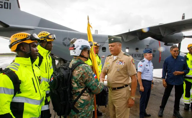 RD envía hacia Venezuela equipo de Fuerzas Armadas especializado en operaciones de búsqueda, localización y rescate de personas atrapadas en estructuras colapsadas; el despliegue forma parte de la Operación Quisqueya Solidaria
