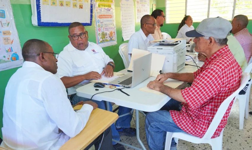 Más de 6,300 familias de El Almirante entran en la fase final para recibir sus títulos de propiedad