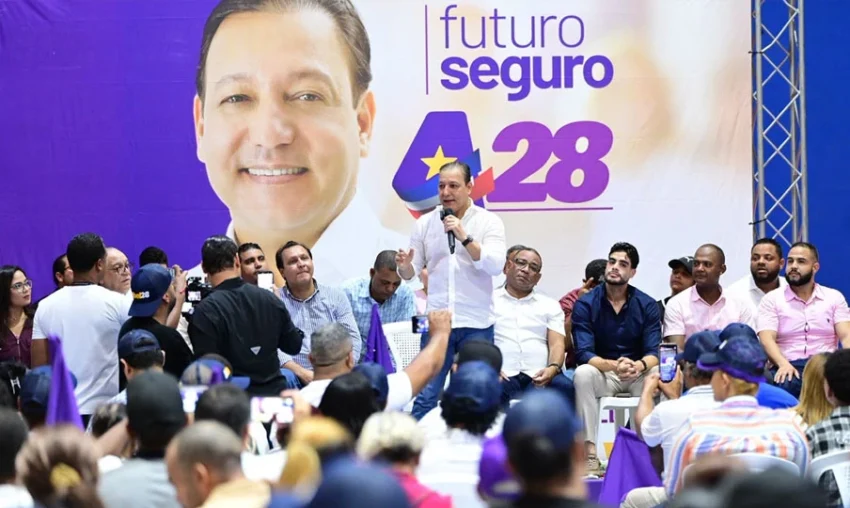 Abel Martínez: “Cuando la República Dominicana ha necesitado carácter, Santiago se pone de pie”