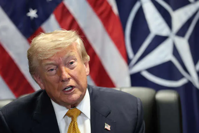 Donald Trump exige suspender todo el comercio con España al calificarla de "socio pésimo" dentro de la OTAN