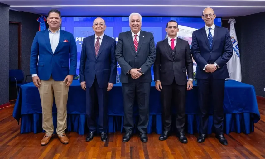 Opinio Álvarez consolida su trayectoria con el lanzamiento de su nuevo libro económico