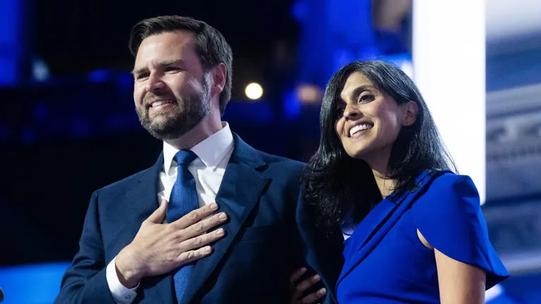 JD Vance y su esposa Usha celebran con alegría el nacimiento de su cuarto hijo