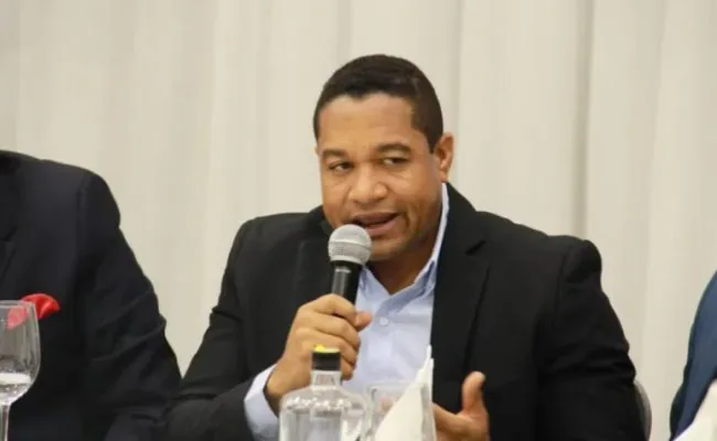 Diputado de Pedernales Rafael Pérez “Rafelito”, quien renunció de la Fuerza del Pueblo se juramentará en el PRM