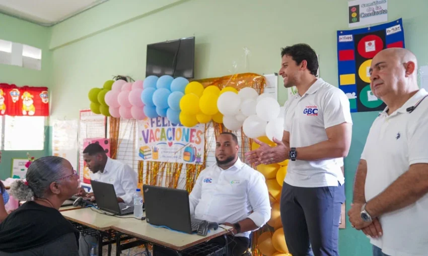 Raymond Rodríguez y Fundación GBC llevan esperanza a las cuevas de cevicos y transforman la vida de más de 400 familias