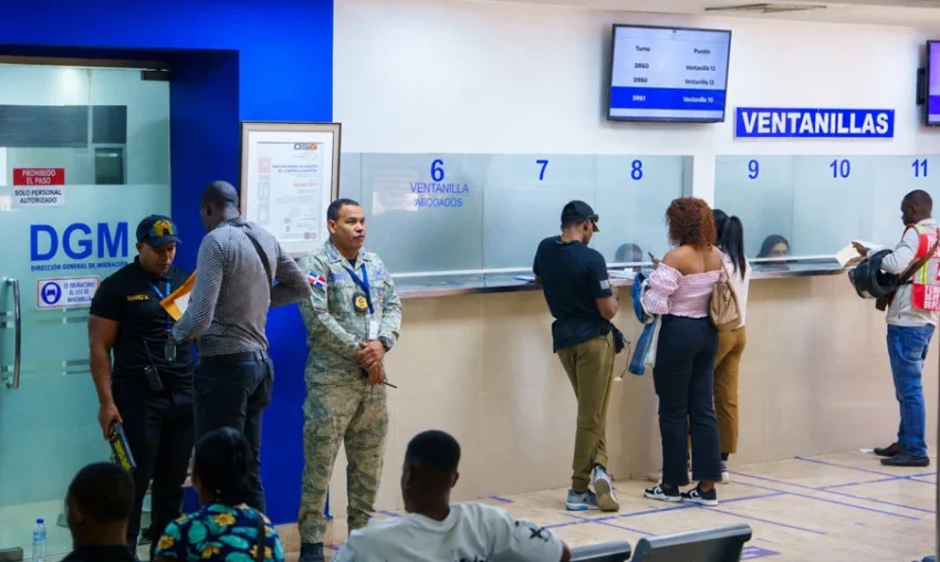 Migración moderniza sistema de inspecciones migratorias y trámites administrativos