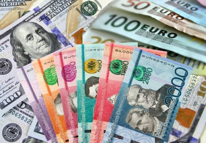 El dólar bajó 3 cts. y euro uno; eran vendidos $58.63 y $69.37