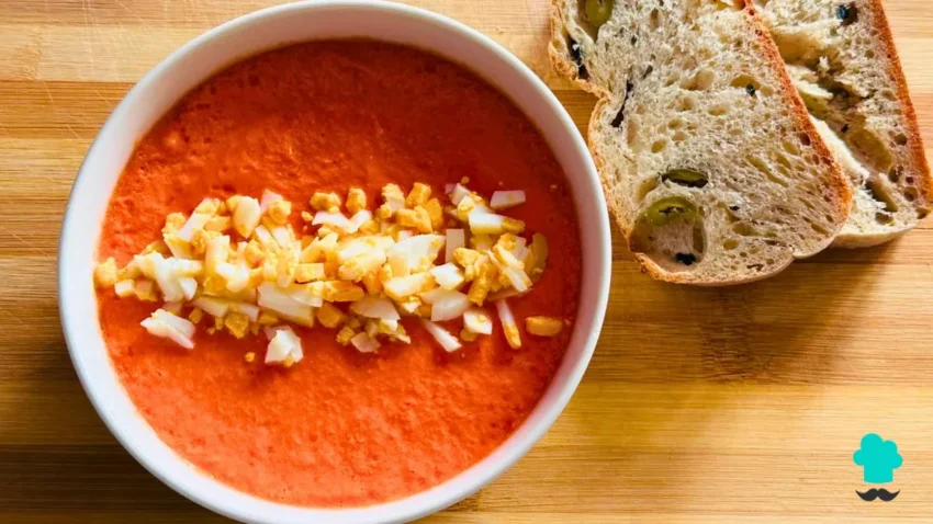 Receta de Salmorejo sin pan con huevo duro: la versión más ligera Y cremosa