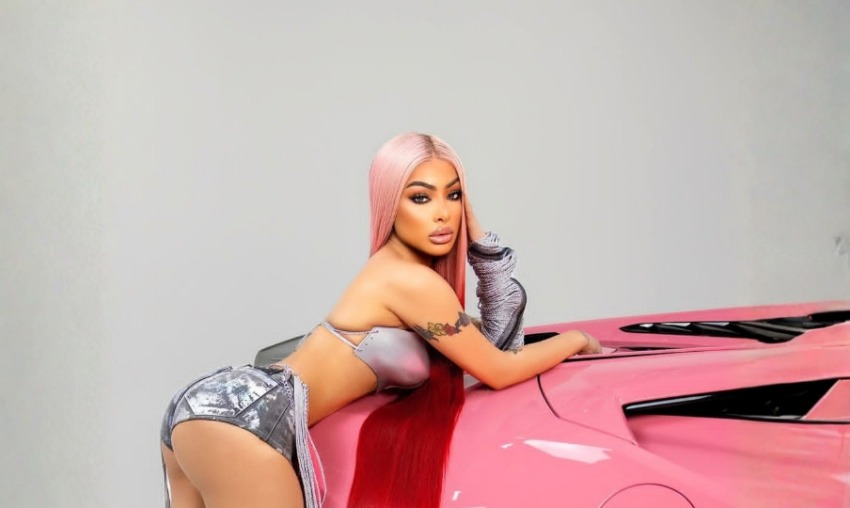 Yailin La Más Viral se da un lujoso regalo de cumpleaños: un Lamborghini rosa