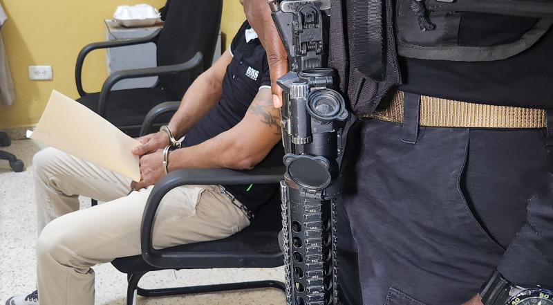 Extraditan a PR un dominicano acusado narcotráfico y lavado
