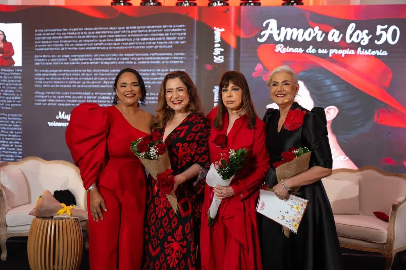 Amor a los 50: Clave homenaje a la mujer en 2026