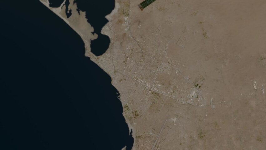 Los hutíes renuevan ataques con misiles y drones contra un puerto yemení