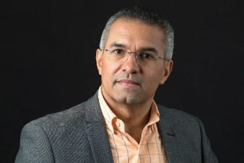 ¿Democracia o jugar con fuego?