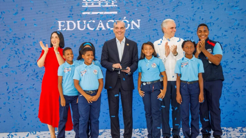 Presidente Abinader da inicio al año escolar 2026-2027 con más de dos millones de estudiantes convocados