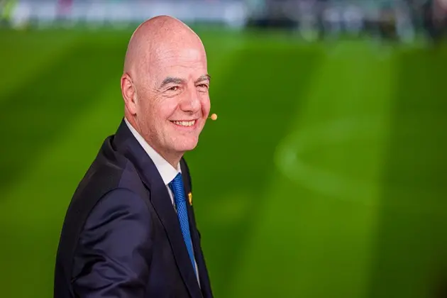 Reportan que la UEFA llevará a Infantino a los tribunales