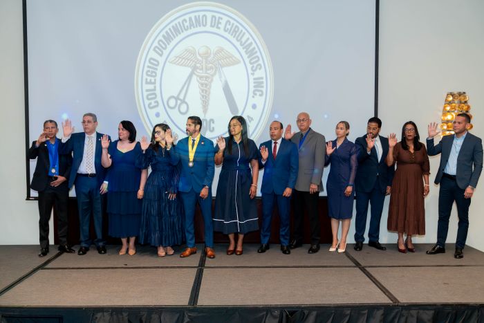 Posesionan nueva directiva del Colegio Dominicano Cirujanos