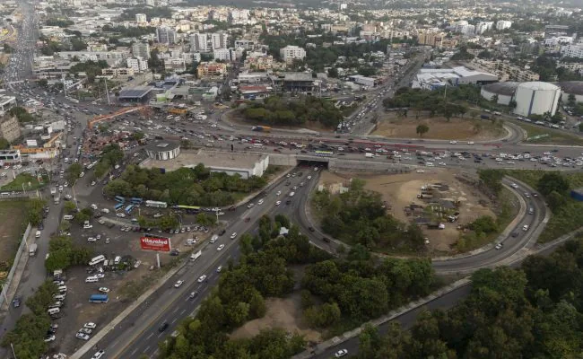 El sorpresivo cambio de tránsito en la Duarte Vieja desata el caos entre conductores y comerciantes