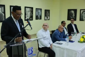 Néstor Cerón lanza libro sobre diplomacia dominicana
