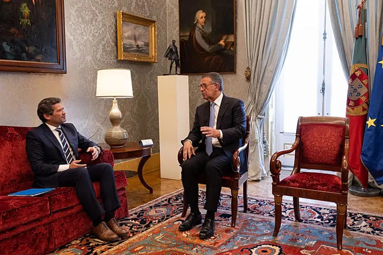 Portugal promulga la ley que prohíbe cubrirse el rostro en espacios públicos