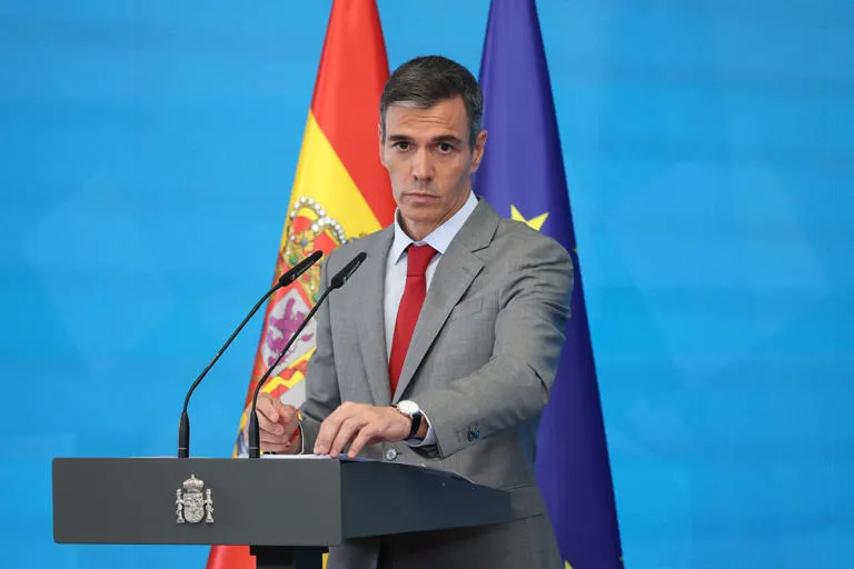 Pedro Sánchez defiende la política exterior española ante Bruselas tras los cuestionamientos internacionales