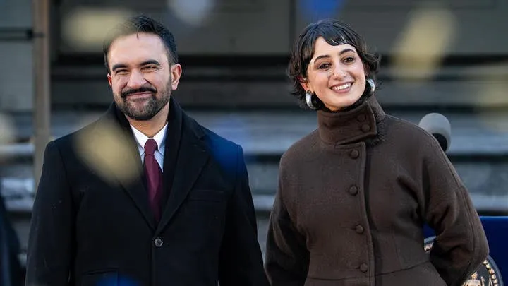 Polémica en Nueva York: Desmienten que la policía acompañara a la esposa del asambleísta Mamdani en sus vacaciones