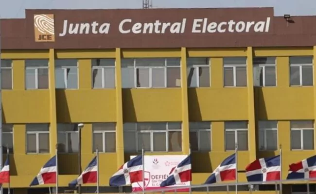 JCE advierte sobre los estrictos requisitos legales para crear un partido político en el país