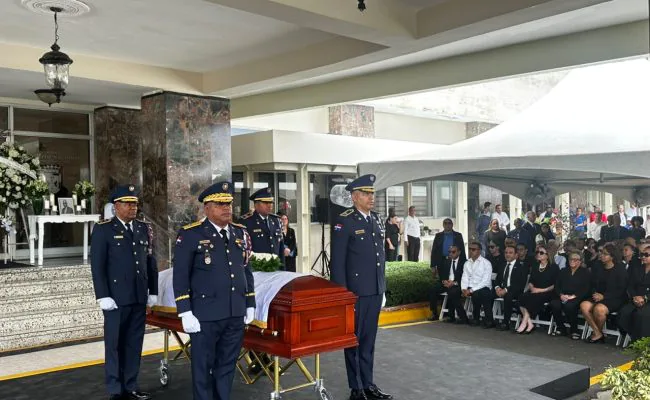 Legado de servicio: rinden emotivo tributo póstumo a “Licho” Matos en la Alcaldía de la Capital