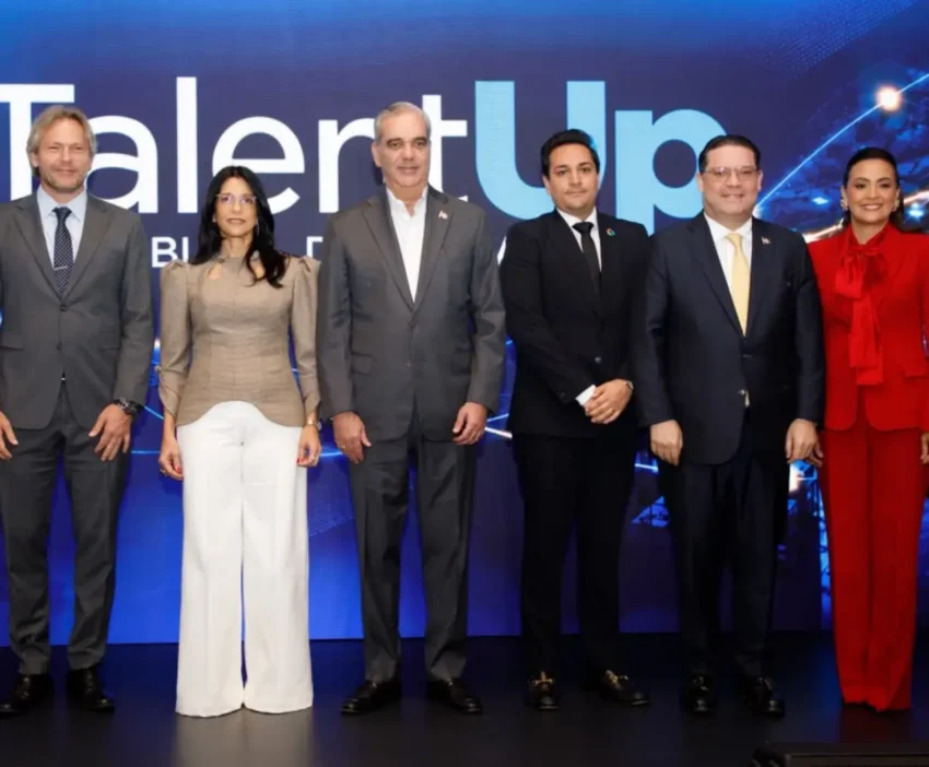 Alumnos podrán acceder a15 mil becas en tecnología
