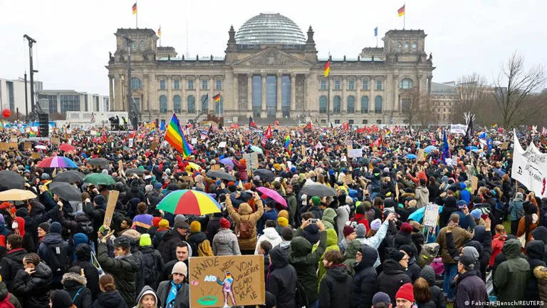 defender la democracia: Alerta en Alemania tras 1 Gran Alianza