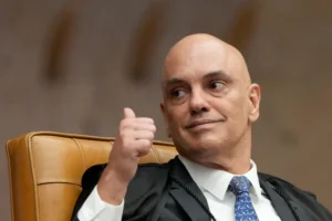 Alexandre de Moraes: Alerta en Brasil por 1 Escndalo Judicial