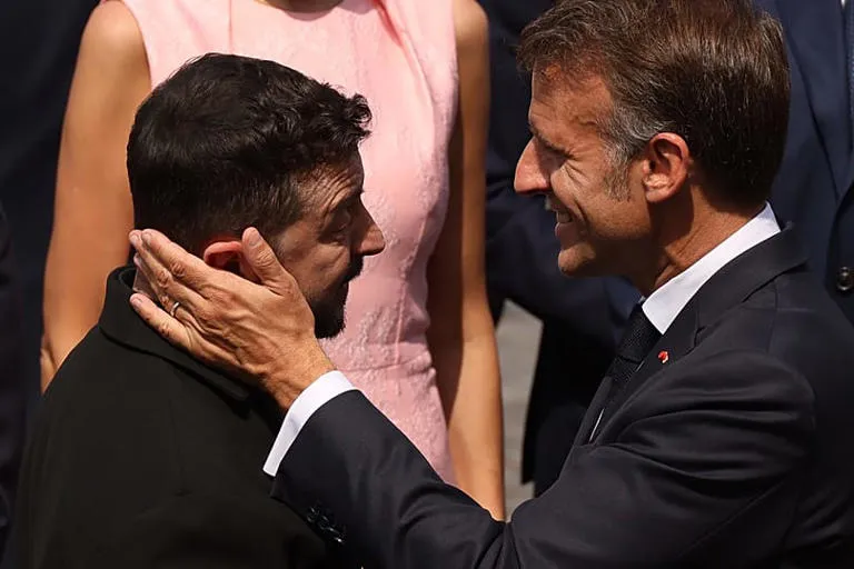 Desmienten que Emmanuel Macron