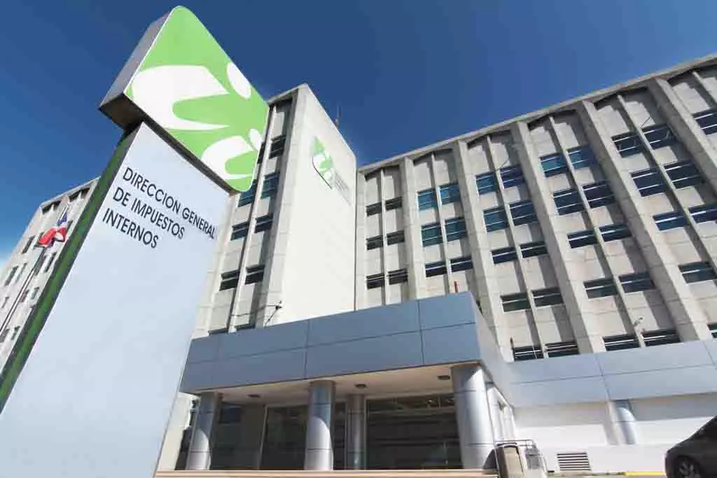 DGII acumula recaudación de RD$671 mil millones en ocho meses
