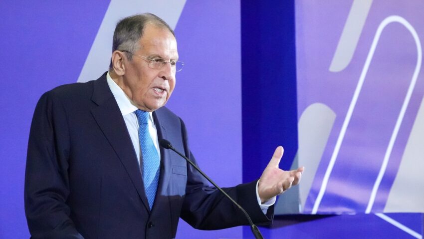 Lavrov: "La OTAN debería haberse disuelto por sí sola"