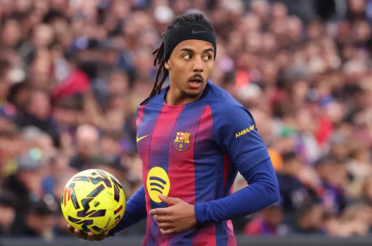 Jules Koundé en el Barcelona