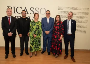 Exposición de Picasso y Tovar en la Alianza Francesa