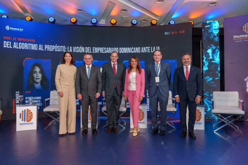 Empresarios analizan cómo la inteligencia artificial puede generar empleos de mayor valor