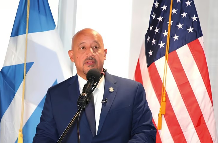 LAWRENCE: Brian DePeña dice que no renunciará como alcalde