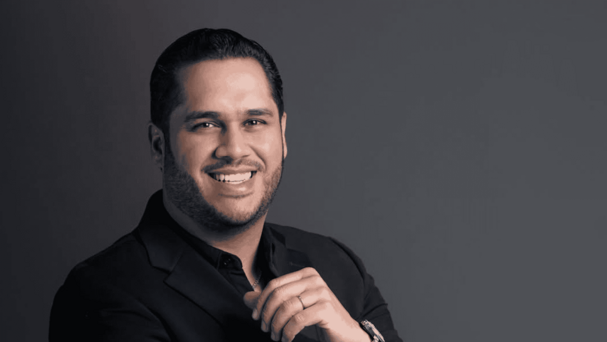 Juan Carlos Pichardo Jr. anuncia su salida del programa Bembere por compromisos laborales